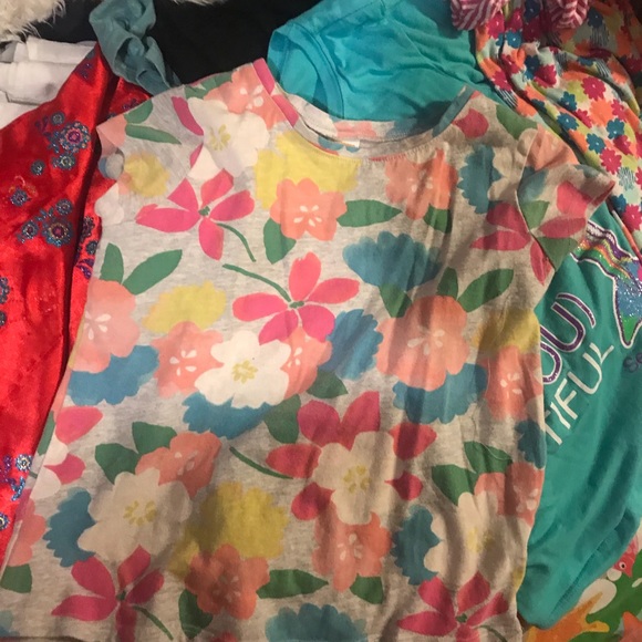 Tops - Picture 5 of 8